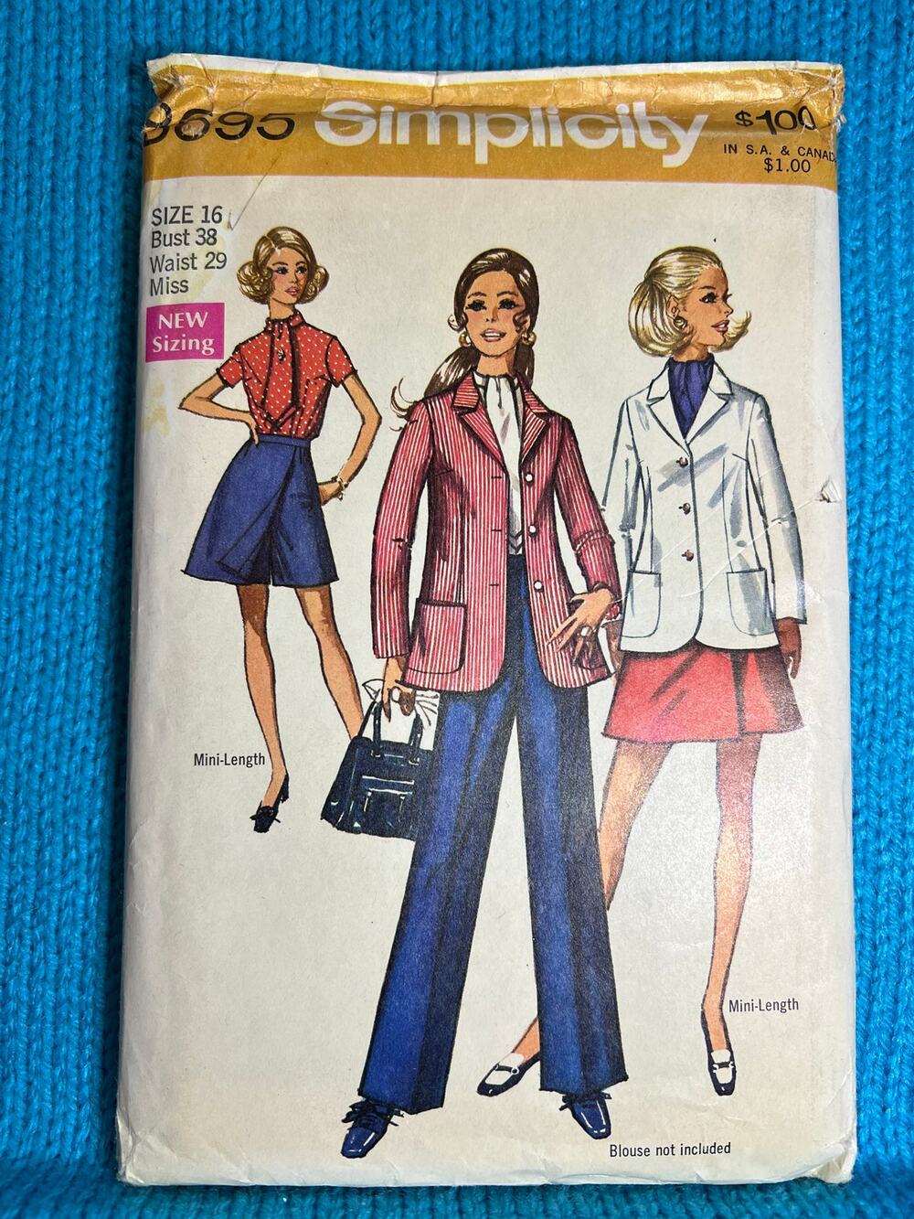 Simplicity 8695 pattern suit blazer Skort pant 1970s size 16